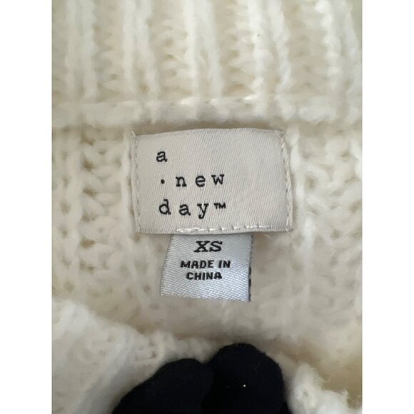 A New Day Ribbed Knit Pullover Sweater - Picture 6 of 8